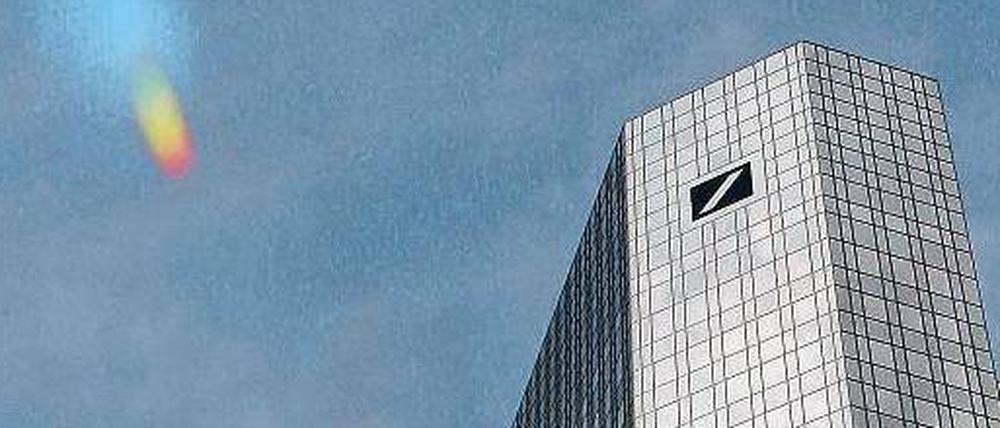 Zwei-Säulen-Modell. Die Bank hat künftig zwei Vorstandschefs, die die wichtigsten Geschäftsfelder vertreten – das Investmentbanking und das Privatkundengeschäft. 