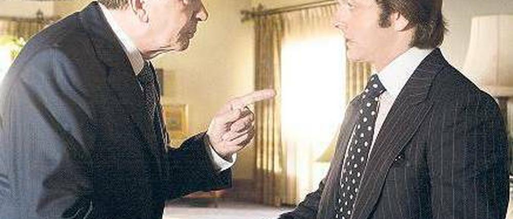 Entlarvend: Nixon (Frank Langella, li.) und Reporter Frost (Michael Sheen). Foto: dpa