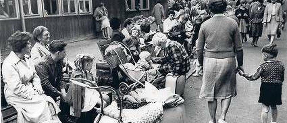 Überfüllt. Hunderte DDR-Flüchtlinge suchten im Sommer 1961 Zuflucht im Notaufnahmelager Marienfelde.Foto: dapd/AP