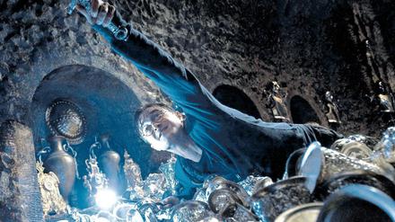 Mission possible. Daniel Radcliffe ist mit seinem Helden erwachsen geworden. Trotz Fantasy-Inventar sind die Mächte des Bösen durchaus von dieser Welt.