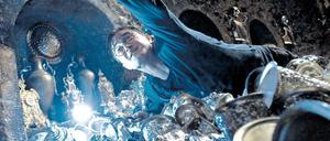 Mission possible. Daniel Radcliffe ist mit seinem Helden erwachsen geworden. Trotz Fantasy-Inventar sind die Mächte des Bösen durchaus von dieser Welt.