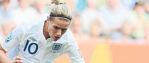 Sprunghaft. Englands Stürmerin Kelly Smith (l.), hier im Duell
