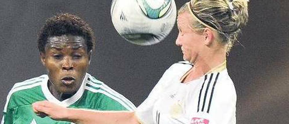 Wann bekommt Deutschland einen Lauf? Die junge Stürmerin Alexandra Popp könnte mit ihrer Unbekümmertheit vorangehen. 