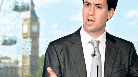Ed Miliband, Oppositionsführer, erhöht den Druck auf Premier David Cameron. Foto: dpa