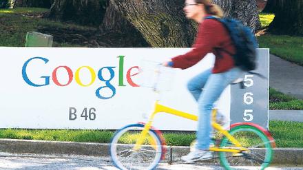 Stoppen wollen die deutschen Zeitungsverlage die angeblich wettbewerbswidrigen Aktivitäten von Google und hoffen auf Hilfe von den Kartellbehörden. Foto: AFP