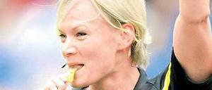 Gut gepfiffen. Bibiana Steinhaus gilt als beste deutsche Schiedsrichterin. Foto: dpa