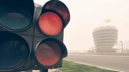 Rote Welle. Auf dem Wüstenkurs der Formel 1 in Manama wird in diesem Jahr nun doch nicht mehr gefahren.