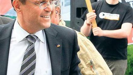 Konfrontationskurs. Gegen die Pläne von Innenminister Hans-Peter Friedrich gibt es massive Proteste. 