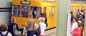 Immer wieder ist es zuletzt zu Übergriffen auf Berliner U-Bahnhöfen gekommen. Auch am Alexanderplatz.