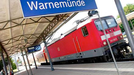Am S-Bahnhof Rostock-Warnemünde kam es zu einer tödlichen Attacke auf einen 45-Jährigen.