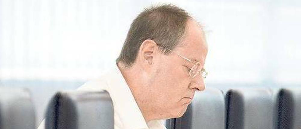Einer wird gewinnen – und Peer Steinbrück würde vielleicht gern. Das hat er, zum Missfallen der SPD-Führung, gerade klargemacht.