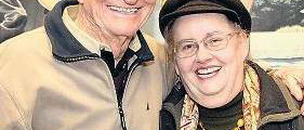 Die Gastgeberin. Mercedes Wild aus Friedenau ist seit vielen Jahren mit Halvorsen befreundet. Bei ihr wird der 90-Jährige auch wieder wohnen.Foto: Adolph-Press/Monet