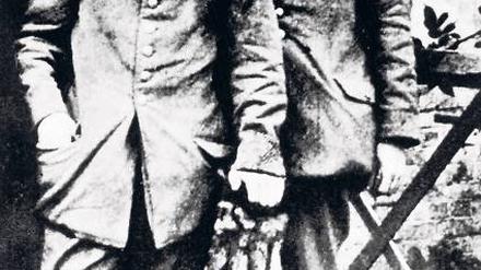 Ein einziger Fronteinsatz. Hitler (rechts) als Soldat des Reserve-Infanterieregiments Nr. 16. 
