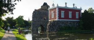 Die Insel Stein im Schlosspark Wörlitz mit der Villa Hamilton, die man besichtigen kann.