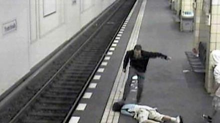 Der Richter sieht keine Fluchtgefahr im Fall Torben P. Aber wie unwahrscheinlich ist es, dass Torben P. wieder Alkohol trinkt und in eine aggressive Stimmung gerät?