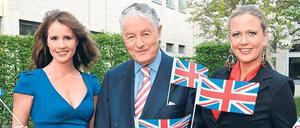 ARD royal. Mareile Höppner (links), Rolf Seelmann-Eggebert und Barbara Schöneberger wollen die Zuschauer im Ersten über die Hochzeit in London informieren. 