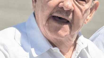 Zivil. Raúl Castro pflegt einen anderen Stil als sein Bruder Fidel.