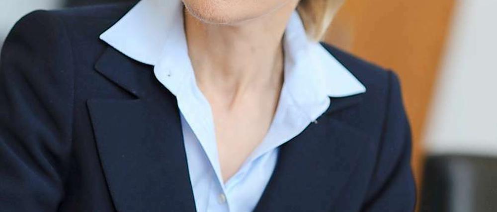 Läuft nicht wie geplant: Bundesarbeitsministerin von der Leyen wundert sich, warum niemand die Leistungen aus dem Bildungspaket haben möchte.