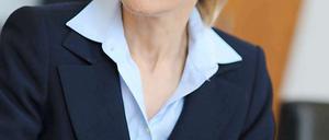 Läuft nicht wie geplant: Bundesarbeitsministerin von der Leyen wundert sich, warum niemand die Leistungen aus dem Bildungspaket haben möchte.