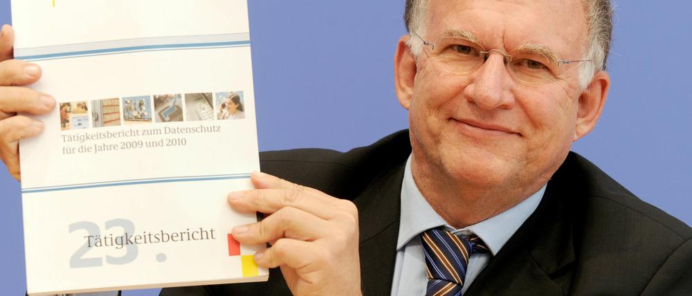 Der Bundesdatenschutzbeauftragte Peter Schaar stellte auf einer Pressekonferenz in Berlin seinen Tätigkeitsbericht für die Jahre 2009 und 2010 vor.