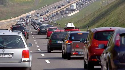 Ostern wie immer: Stopp and Go auf deutschen Straßen.