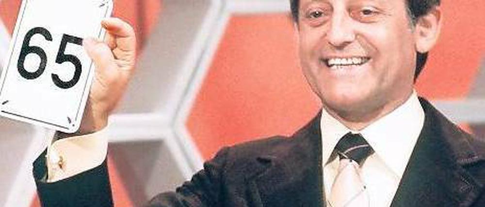 Triumph. Hans Rosenthal 1978 in der ZDF-Quizshow „Dalli, Dalli“. Foto: dpa