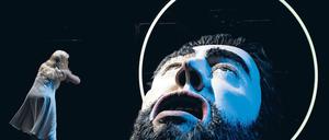 Schlund des Himmels. Emily Magee als Salome und der Kopf des Propheten Jochanaan. Foto: Osterfestspiele Salzburg/Forster/dapd