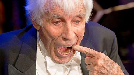 Auch im hohen Alter in der Heimat nicht geliebt, aber das nicht mehr mit so viel Inbrunst: Johannes "Johan" Heesters erregt in den Niederlanden die Gemüter nicht mehr so wie früher.