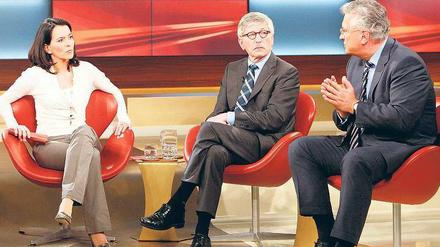 Müde. Thilo Sarrazin, neben Anne Will und Joachim Herrmann (CSU, re.). Foto: NDR