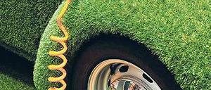 Realistische Vision oder grüne Spinnerei? Die Erwartungen an das Elektroauto sind groß, doch viele Fragen zu Technik, Stromversorgung und Preisen noch offen.