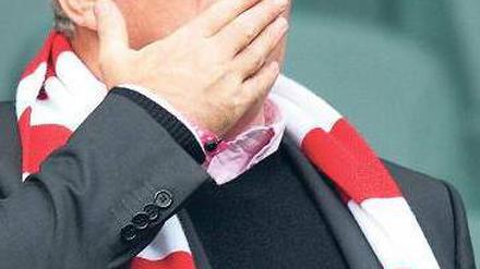 Gesagt ist gesagt. Uli Hoeneß hat Bayern-Trainer Louis van Gaal in Unehren entlassen. Dabei meint sogar der zum Interimstrainer beförderte Andries Jonker: „Louis van Gaal hat hier sehr viele Sachen sehr gut gemacht.“ 
