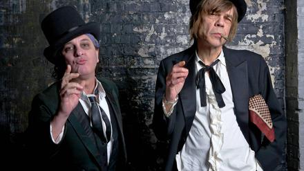 Immer noch ein dolles Vergnügen: Die New York Dolls, von links nach rechts: Sylvain Sylvain und David Johansen.