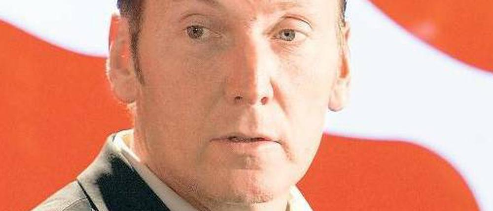 Jochen Zeitz (47) ist seit 1993 Chef des Sportartikelherstellers Puma. In diesem Frühjahr wechselt er zur französischen Konzernmutter PPR, zu der auch Gucci gehört. Bei dem Luxusgüterkonzern verantwortet Zeitz den Sport- und Lifestyle-Bereich sowie das Thema Nachhaltigkeit. Bei Puma ist er Verwaltungsratschef. 2008 führte Zeitz ein Leitbild ein, das Puma auf Nachhaltigkeit verpflichtet. Er engagiert sich unter anderem in der „Initiative 2 Grad – Deutsche Unternehmer für Klimaschutz“.