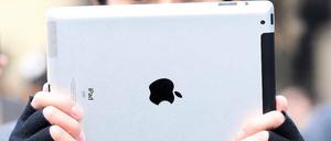 Nun auch in Weiß: Mit dem iPad 2 können Videotelefonate geführt werden. Foto: AFP