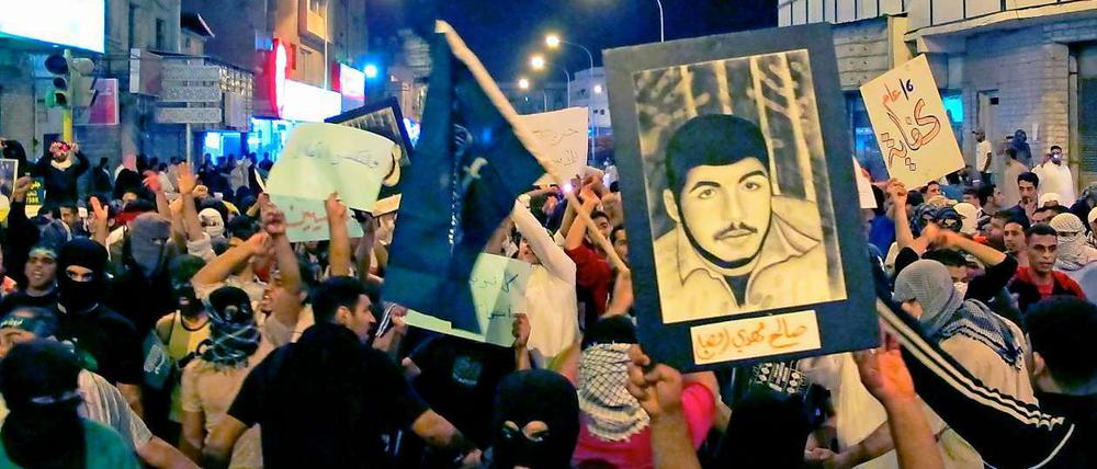 Es rumort auch in Saudi-Arabien: Am Donnerstag demonstrieren Menschen für die Freilassung ihrer Ansicht nach zu Unrecht Verhafteter. Die Proteste wurden von Sicherheitskräften aufgelöst.