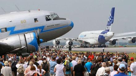 Besucher auf der Ila 2010. 
