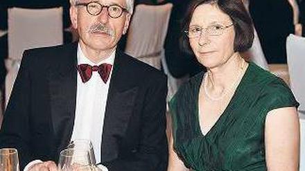 Streitbares Paar. Thilo und Ursula Sarrazin am Sonnabend beim VBKI-Ball im Hotel Interconti. 
