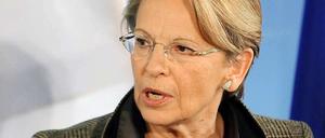 Frankreichs Außenministerin Michele Alliot-Marie ist zurückgetreten.