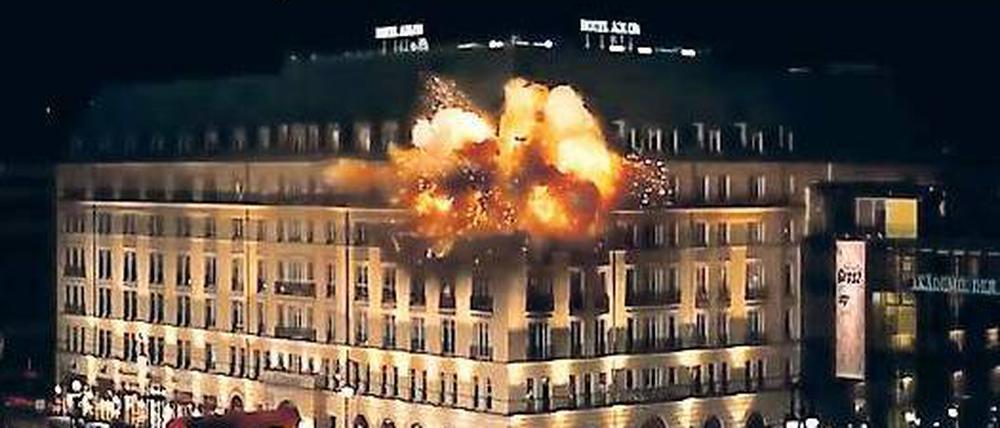 Die Explosion im Adlon ist am Computer entstanden.
