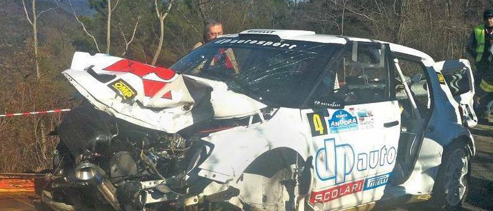 Hilft Heidfeld? In diesem Skoda verunglückte Robert Kubica. Lotus-Teamchef Eric Boullier erwartet, dass der Pole mehrere Monate ausfällt. Boullier nannte neben Ersatzfahrer Bruno Senna auch die derzeit vertragslosen Vitantonio Liuzzi und Nick Heidfeld als Kandidaten für das Cockpit. Foto: AFP