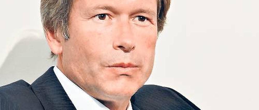 Umstrittene Pläne. Finanzsenator Ulrich Nußbaum (parteilos, für die SPD) will die Berliner Immobilien Holding verkaufen. Die SPD lehnt dies derzeit ab.