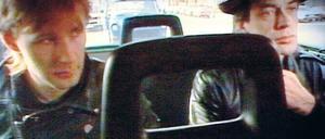 Schwarzer Block. Reinhold Beckmann (links) und Udo Lindenberg 1983 fahren zum Konzert im Palast der Republik. Beckmann war damals Tonassistent für ein ARD-Team.Foto: NDR