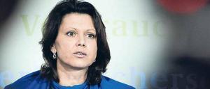 „Ungeaignert“ – lästern ihre Kritiker: Die CSU-Politikerin Ilse Aigner stellt Fragen, gibt aber bisher wenig Antworten. 