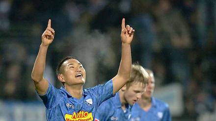 Chong Tese bejubelt sein spätes Tor zum 1:0 für Bochum.