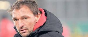 Forciert Claus-Dieter Wollitz seinen Abschied aus Cottbus?