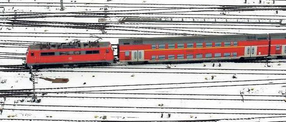 Frost bringt Frust. Sieben Milliarden Euro zahlen die Länder pro Jahr für Regionalzüge – die meisten betreibt die Deutsche Bahn. Foto: dpa