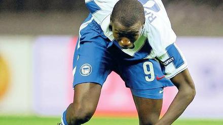 Gestrauchelter Star. Herthas Adrian Ramos hat einen Radfahrer angefahren.