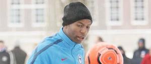 Zurück im Schnee. Adrian Ramos kam pünktlich in Berlin an.