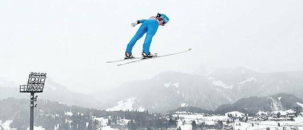 Zum Abheben. Oberstdorf hat bei der Nordischen Ski-WM 2005 und bei der Vierschanzentournee schon bewiesen, dass es Großveranstaltungen stemmen kann.