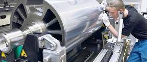 Hilfsbedürftig. Die größte Auszahlung aus dem Deutschlandfonds ging mit 300 Millionen Euro an die Heidelberger Druckmaschinen AG. Insgesamt vergab der Fonds Kredite über gut sieben Milliarden Euro an schwächelnde Firmen.